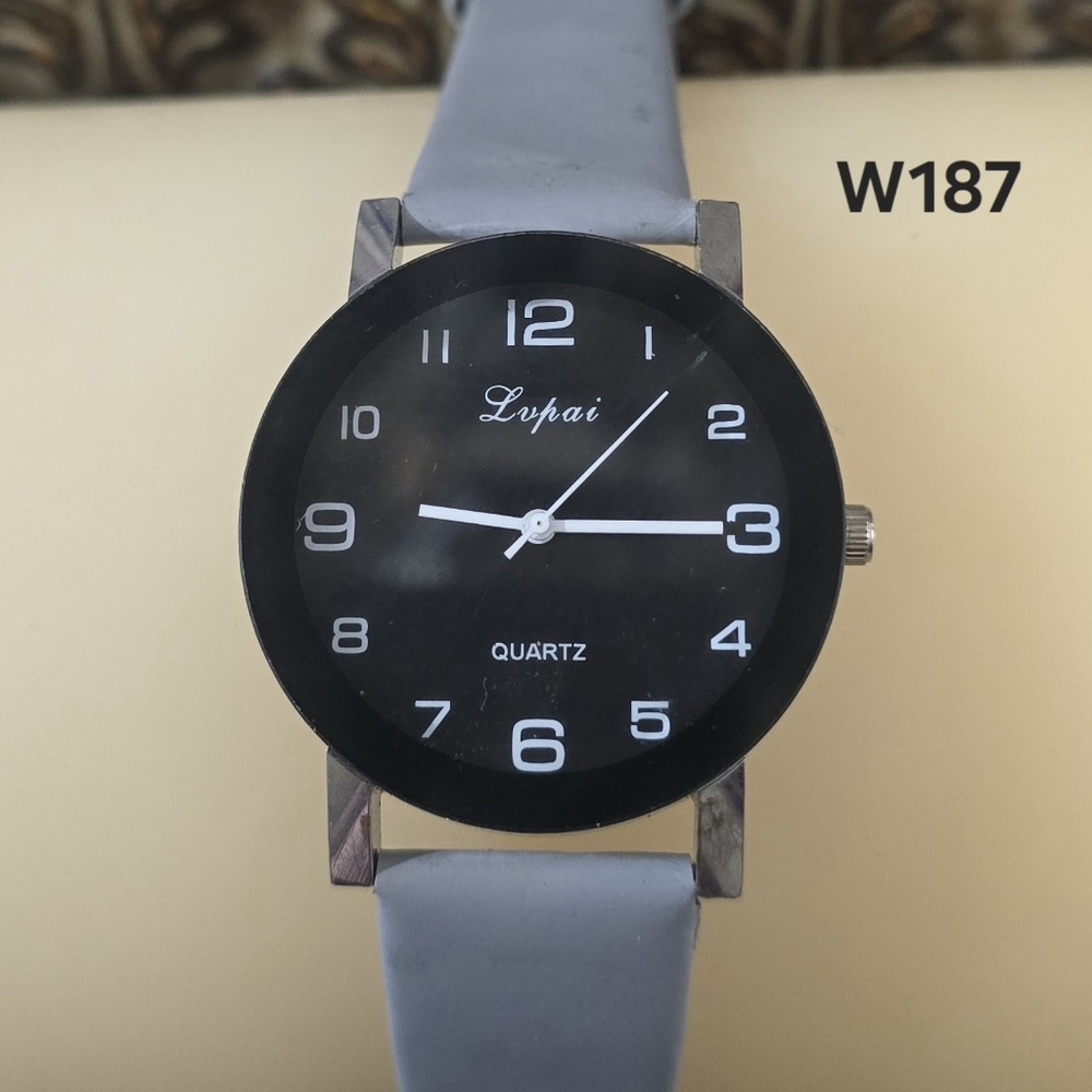Lvpai Women’s Quartz Watch – Casual Fashion